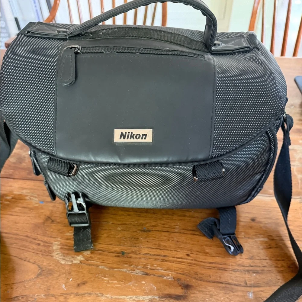 Nikon camera bag - Picture 2 of 4